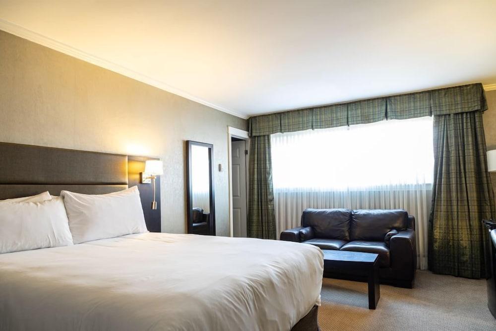 The Hotel On Pownal Charlottetown Bagian luar foto