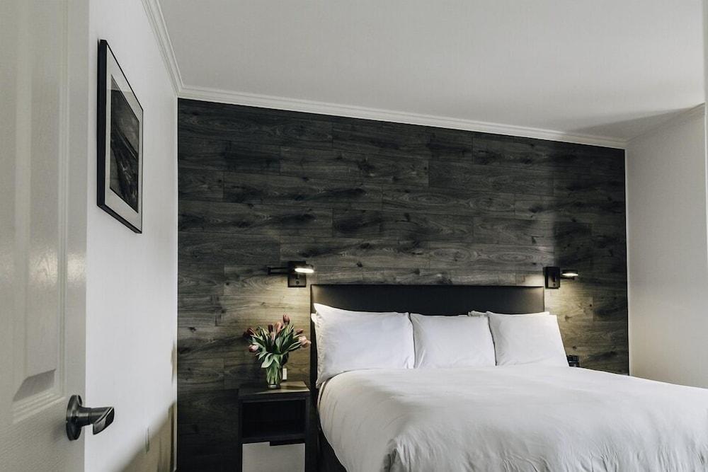 The Hotel On Pownal Charlottetown Bagian luar foto