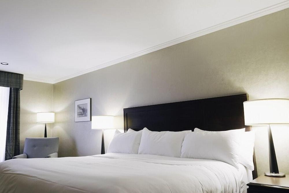 The Hotel On Pownal Charlottetown Bagian luar foto